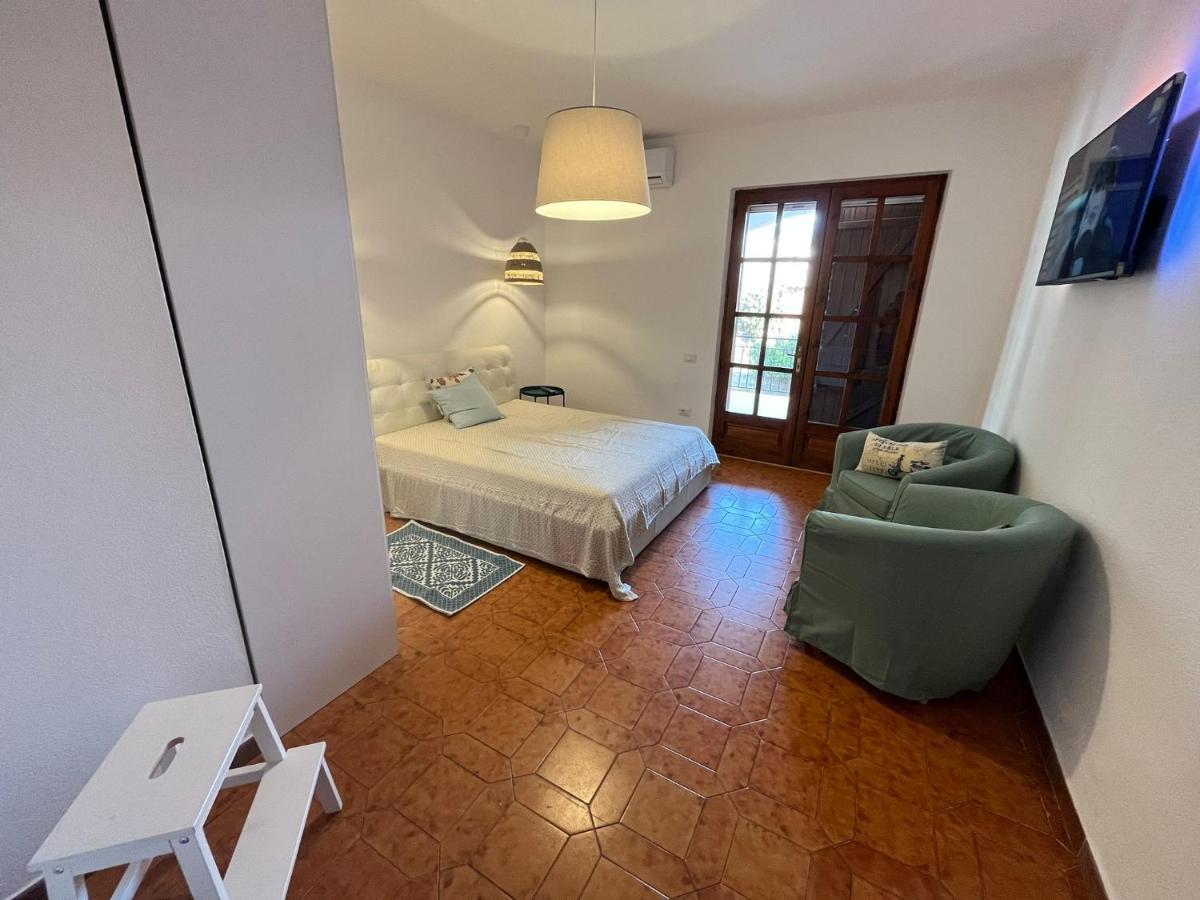 Villa Rosa Chia Eksteriør billede